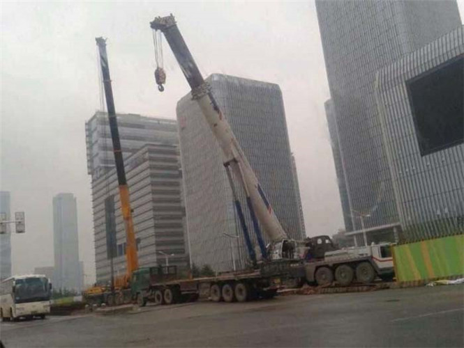 韩城市“自动找平”—— 吊车的 “平地神器” 技术